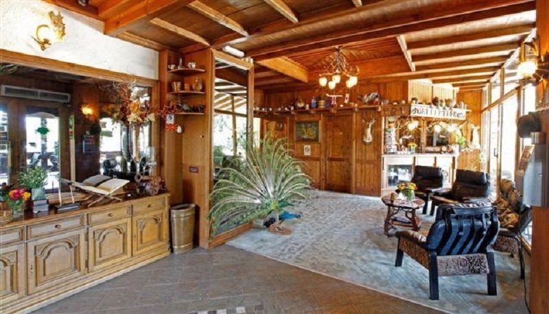 The Hunter'S Lodge Kamnik Skopie Interior foto
